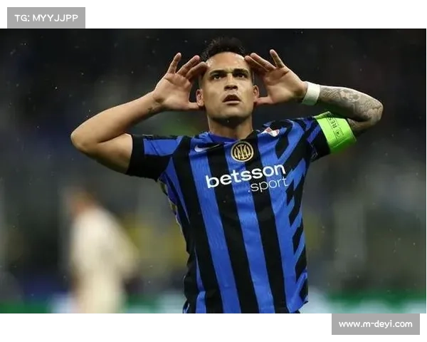 劳塔罗破门后指向队徽，国际米兰队长展现领袖担当